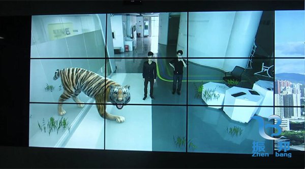 展廳機(jī)器人