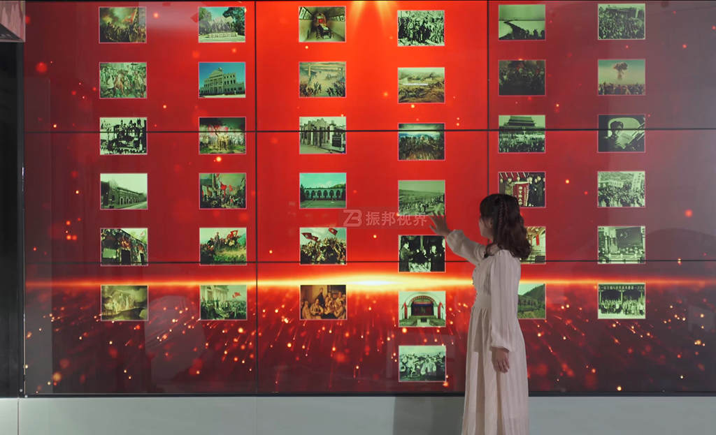 展廳機(jī)器人