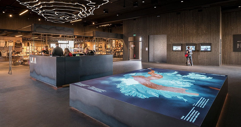 氣象科普館中的數(shù)字沙盤(pán)