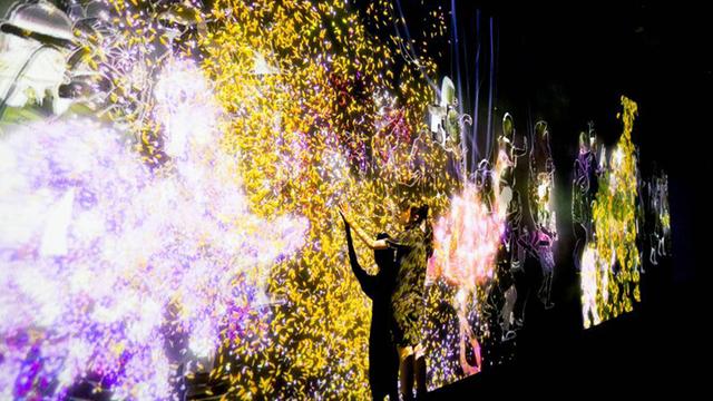 娛樂場所墻面互動(dòng)投影