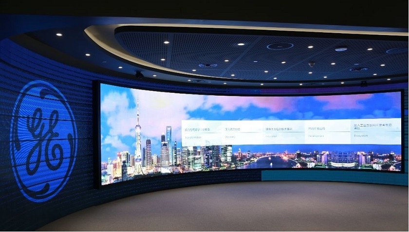 弧幕投影內(nèi)容展示 弧幕投影內(nèi)容展示效果