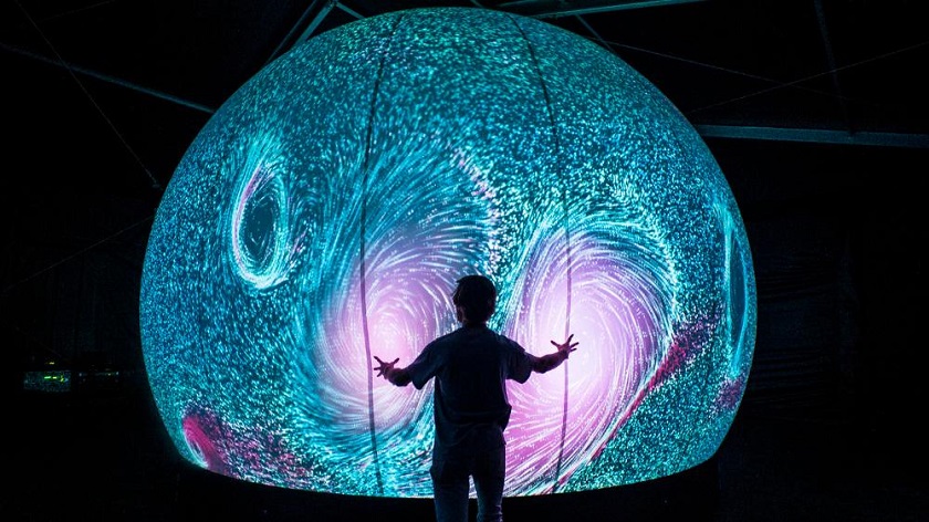 球幕投影技術(shù) 球幕投影系統(tǒng)觸摸操作效果展示