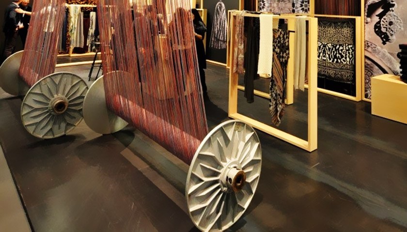 紡織半景畫(huà)展示