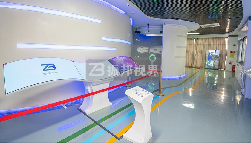 企業(yè)多媒體展廳中的柔性屏展項 企業(yè)多媒體展廳中的柔性屏展項