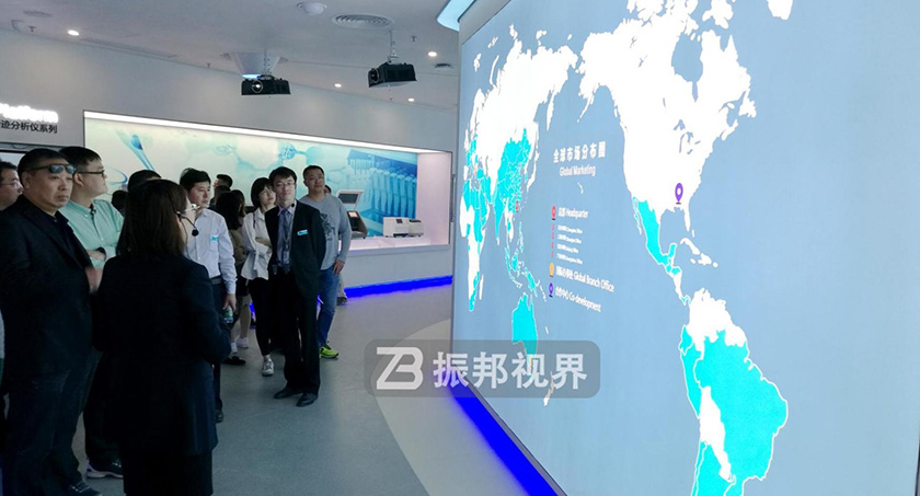 企業(yè)科技館中的墻面互動投影 企業(yè)科技館中的墻面互動投影