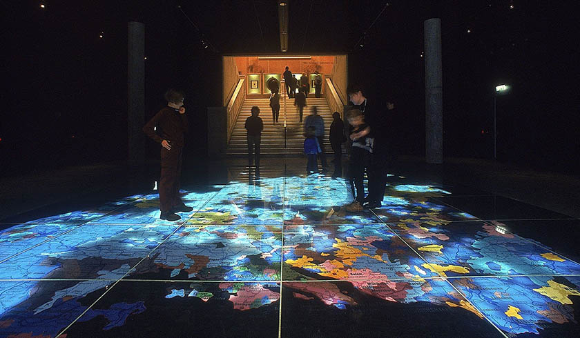 文旅夜游地面互動(dòng)投影