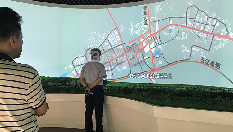 城鄉(xiāng)規(guī)劃館弧幕數(shù)字沙盤