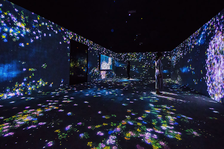 沉浸式投影空間