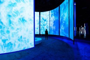 為提升體驗，企業(yè)數(shù)字展廳的多媒體互動展區(qū)需考慮哪些交互細節(jié)？