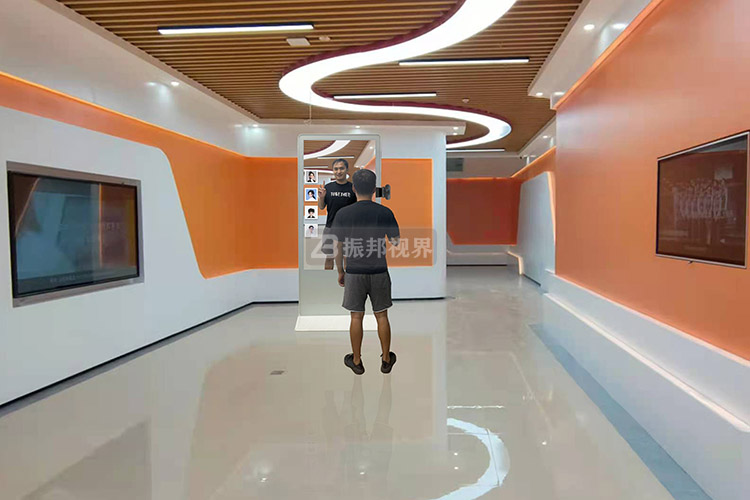 展廳AI換臉換裝拍照裝置