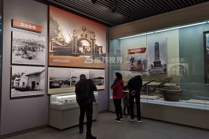 展廳機(jī)器人