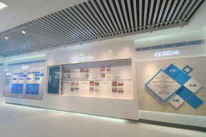 老舊展廳如何煥新？針對性改造設(shè)計方案，重點升級互動滑軌區(qū)域。